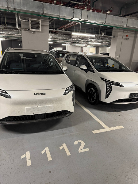 Его будут выпускать на «Москвиче»: электромобиль UMO 5 от «Яндекс Электро» засняли вживую в Москве