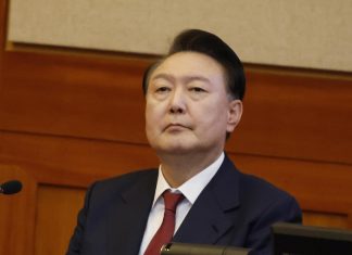 Экс-президента Южной Кореи приговорили к пяти годам тюрьмы