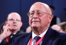 Гинцбург: некоторым больным уже готовят персонализированную вакцину от рака