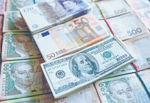 Гривна тоже пострадала из-за блэкаутов на Украине