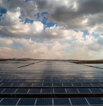 Хватит для 20 млн домохозяйств. Tesla готовит огромное производство солнечных панелей мощностью 100 ГВт в год