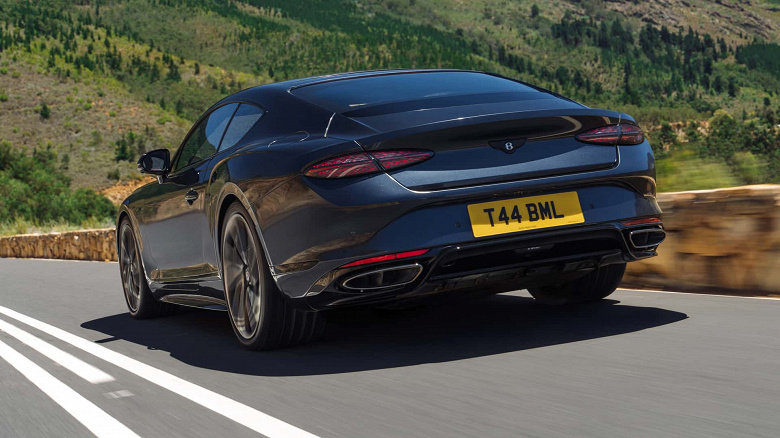 Когда гибридный V8 оказался быстрее W12. Представлен новый Bentley Continental GT S — 670-сильный гибрид, разгоняющийся до 306 км/ч