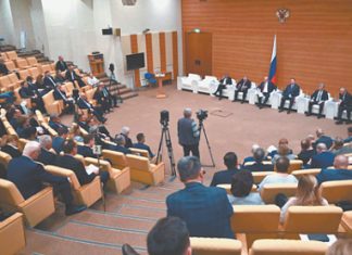 КПРФ обещает разогреть Госдуму перед выборами