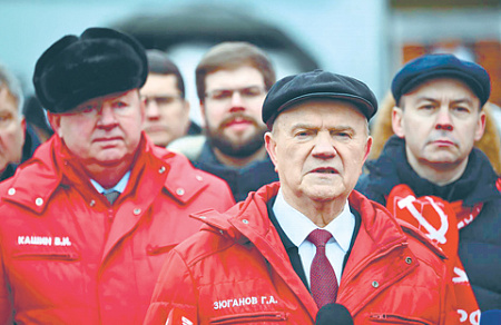 КПРФ рискует попасть в колею "Яблока"