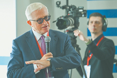 Крепкий рубль вывел экономику из равновесия