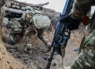 Марочко: ВС РФ ежедневно закрепляются на новых рубежах у Красного Лимана