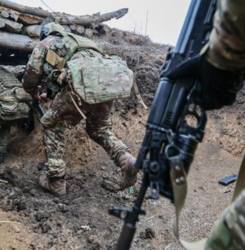 Марочко: ВС РФ ежедневно закрепляются на новых рубежах у Красного Лимана