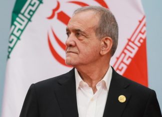 Пезешкиан заявил о готовности прислушаться к голосу народа и провести реформы