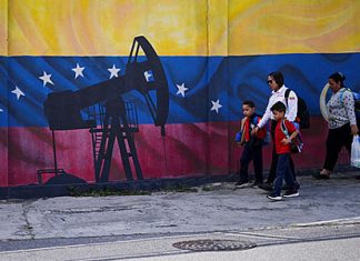 Почему большинство венесуэльцев одобрили смещение Мадуро