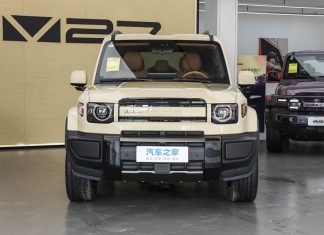 Похожий на Land Cruiser и Land Rover внедорожник Chery iCar V27 появился у дилеров в Китае. В 2026 году он должен официально приехать в Россию