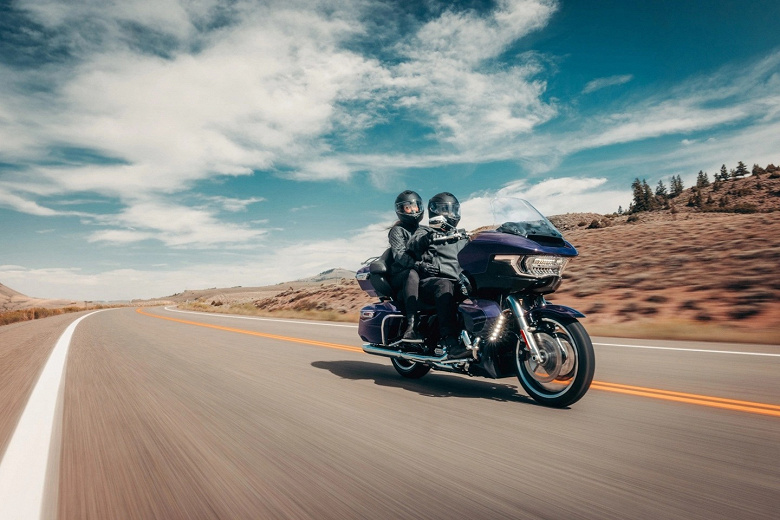 Представлены флагманские мотоциклы Harley-Davidson нового поколения: Street Glide Limited и Road Glide Limited