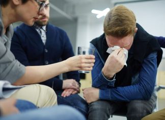 Когда вам может потребоваться вызов нарколога?