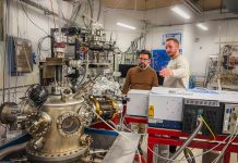 Сложные строительные блоки жизни могут самопроизвольно образовываться в межзвёздной пыли