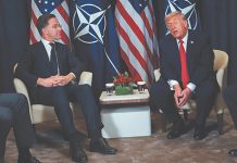 США и НАТО пошли на сделку по «куску льда»