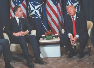 США и НАТО пошли на сделку по «куску льда»