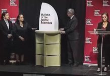 Стрелки «Часов Судного дня» перевели ближе к «ядерной полуночи»