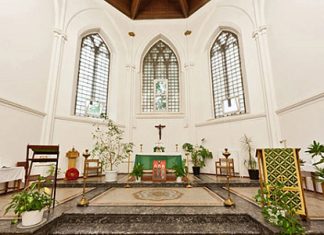 В московской англиканской общине произошел раскол