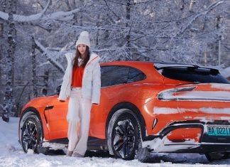 «Выглядит круто, но слишком мало людей решаются его купить». Xiaomi сняла с производства новейшие SU7 и YU7 в цвете Lava Orange