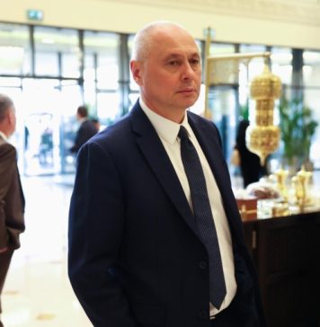 Заставивший капитулировать ВСУ в «Азовстали» генерал участвует в переговорах