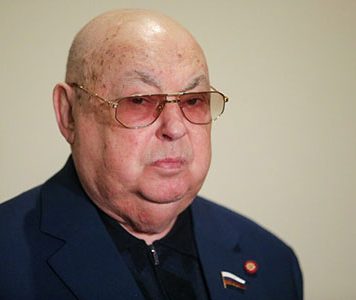 90 лет Владимиру Иосифовичу Ресину!