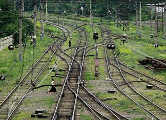 Абхазские рельсы пока ведут в тупик