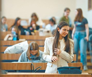 Дефицит журналистов при их перепроизводстве