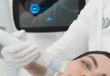 Процедура РФ-лифтинга лица: технология омоложения кожи в клинике косметологии Красноярска