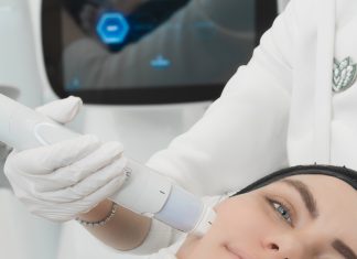 Процедура РФ-лифтинга лица: технология омоложения кожи в клинике косметологии Красноярска