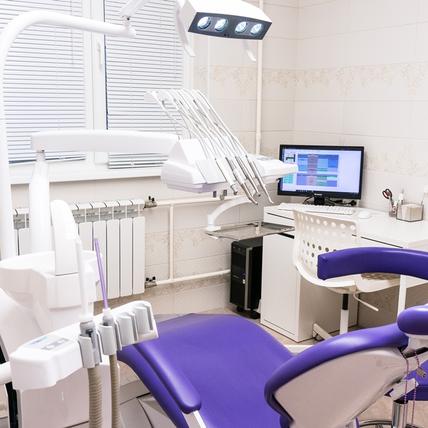 Визиты к стоматологу: когда идти и зачем это нужно