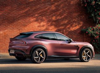 Главу Ford настолько впечатлили машины Xiaomi, что компании обсуждают совместное предприятие в США