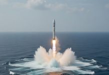 Китай впервые поднял первую ступень ракеты Long March 10 из акватории моря