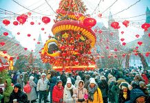 Константин Ремчуков: На фоне тарифного шантажа Вашингтона Пекин объявил об отмене пошлин на товары из 53 стран Африки