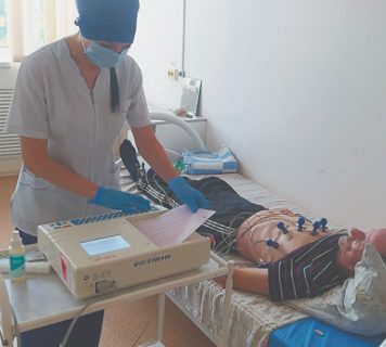 Около 40% россиян не могут попасть к врачу-специалисту