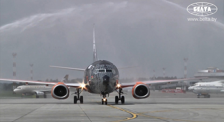 Последний полёт легенды: белорусский «Танколёт» Boeing 737-300 выведен из эксплуатации