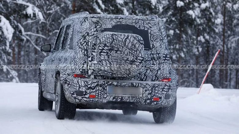 Самый маленький Mercedes-Benz G-класса засняли на тестах — мини-внедорожник может получить бензиновый мотор