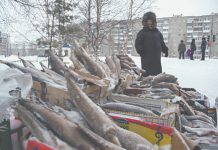 Семьи все быстрее проедают свои бюджеты