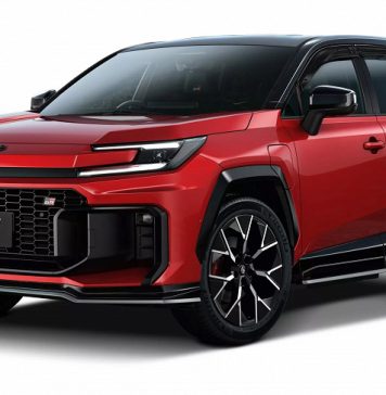 Совершенно новый Toyota RAV4 получил комплект заводского тюнинга, и в нем две очень необычные позиции — демпфер для гашения вибраций и «стабилизаторы дверей»