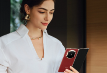 В России стартовали продажи складного смартфона Huawei Mate X7 — с подарками для первых покупателей