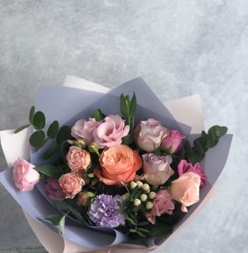 Почему стоит дарить букет цветов: праздничная радость и символы любви