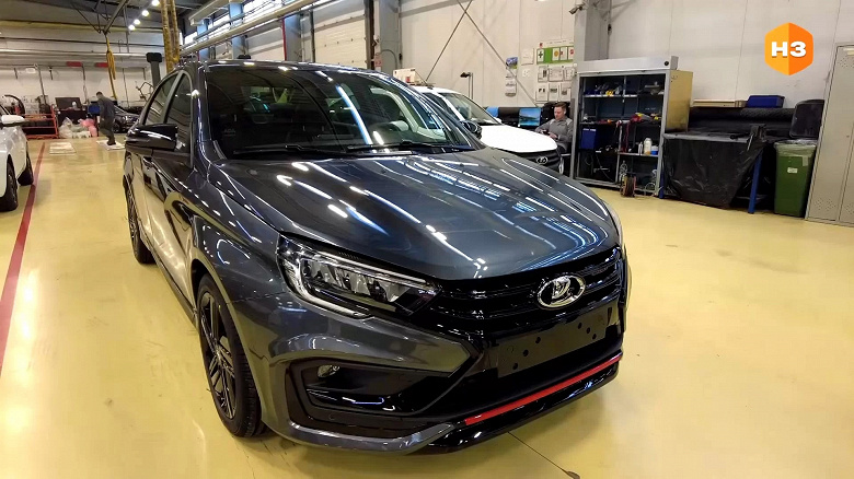 200 новых деталей, 147 л.с., 6-ступенчатая коробка передач и 98-й бензин. АвтоВАЗ раскрыл все секреты новой Lada Vesta Sport