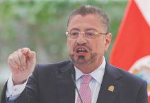 Чавес потребовал избавить Западное полушарие от коммунистов