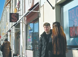 Для российского бюджета 100 рублей за доллар – не панацея