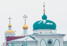 Духовные ценности отстаивать, но не смешивать