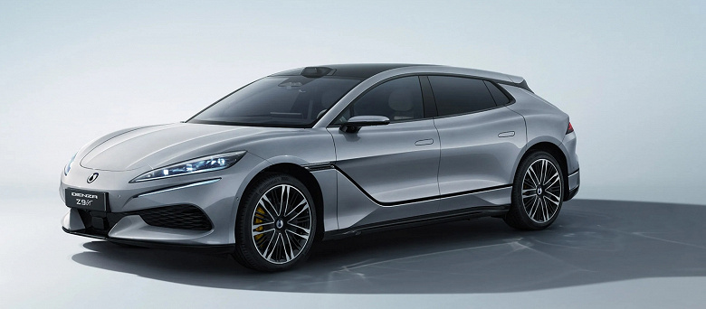 Электромобиль BYD Denza Z9 GT имеет запас хода свыше 1000 км. И мощность старшей версии свыше 1100 л.с.