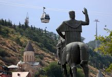 Грузинское гостеприимство подкрепили страховой защитой