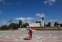 Как быть Кубе и быть ли вообще