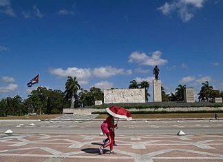 Как быть Кубе и быть ли вообще