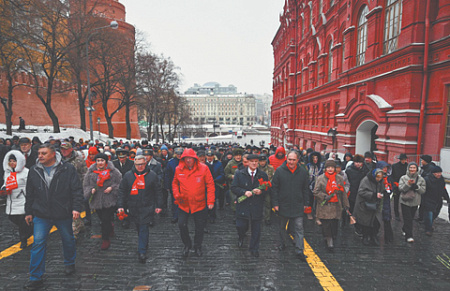 Коммунистам разрешили автопробег за СССР