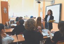 Молодые учителя умеют считать деньги, но боятся детей