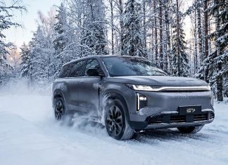 Убийца Li Auto L6? В России стартовали продажи гибридного кроссовера GAC S7: 340 л.с., 5 лет гарантии, полный привод — за 5,7 млн рублей